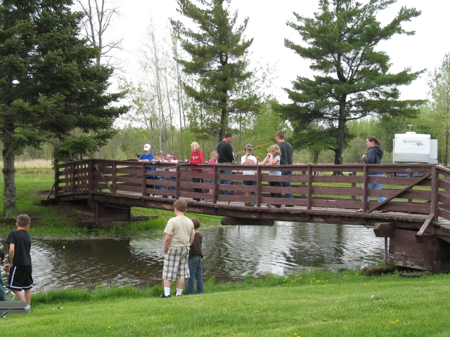 2008fishing1.jpg
